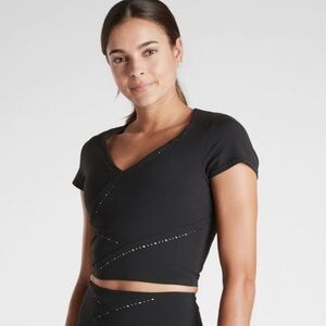 NWOT ATHLETA It's a Wrap Black Tee Size Large